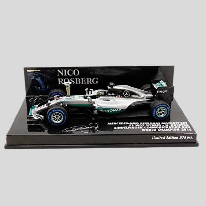 Mercedes AMG Petronas Motorsport F1 WO7 HYBRID Nico Rosberg Sindelfingen – Demonstration Run