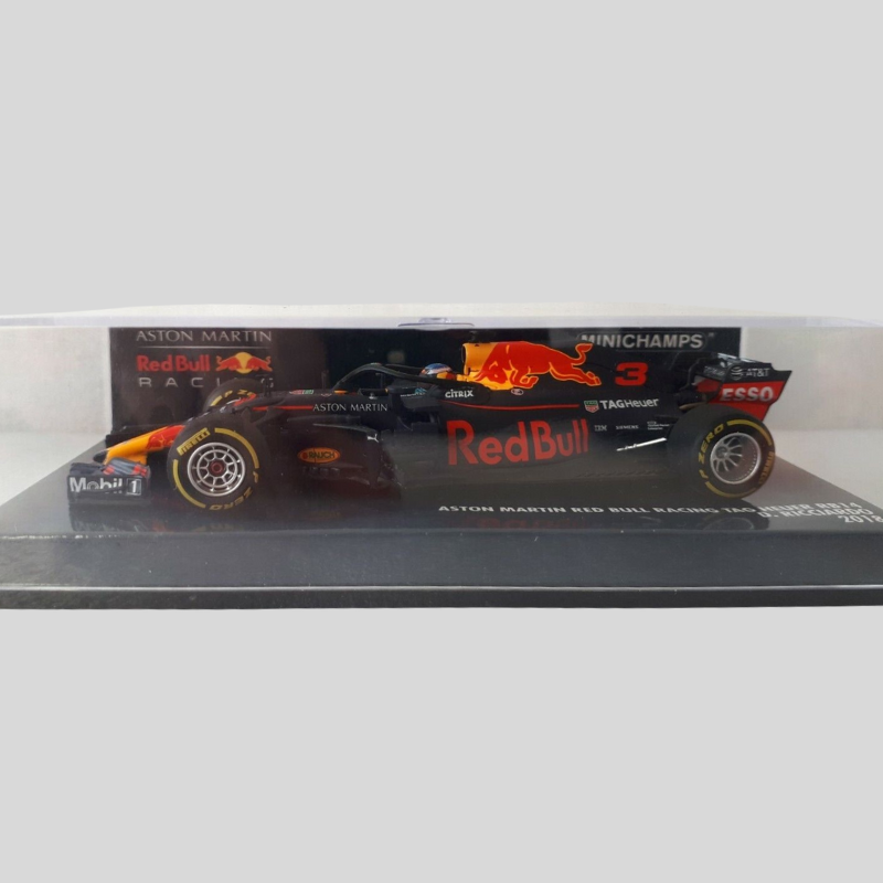 Aston Martin Red Bull Racing Tag Heuer RB14 Ricciardo 2018
