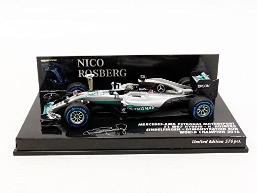 Mercedes AMG Petronas Motorsport F1 WO7 HYBRID Nico Rosberg Sindelfingen – Demonstration Run