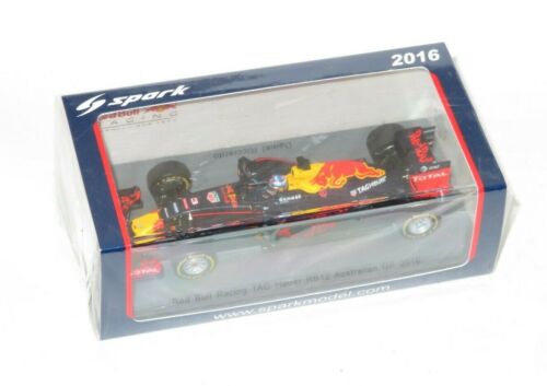 Red Bull Racing Tag Heuer RB12 D.Ricciardo –, Australian GP GP2016