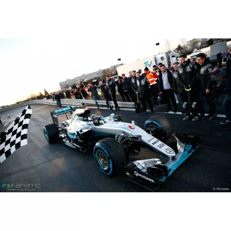 Mercedes AMG Petronas Motorsport F1 WO7 HYBRID  Nico Rosberg  Sindelfingen – Demonstration Run